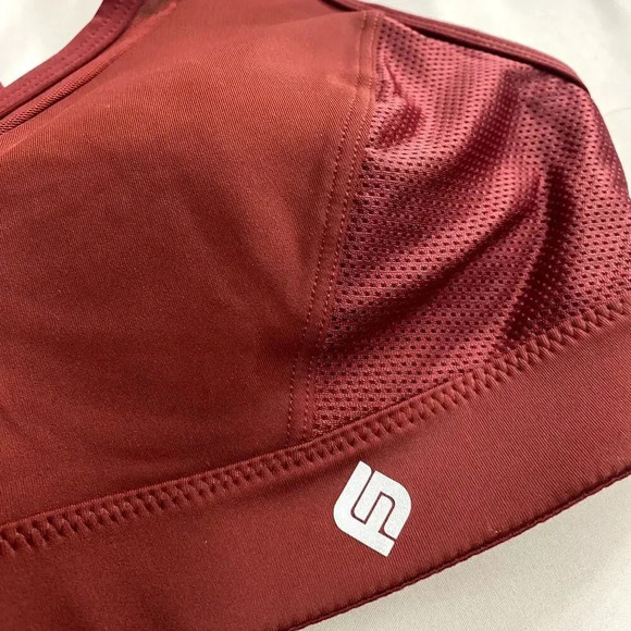 Fashion Nova Womans Set In Motion Sports Bra In Sculpt Tech - Red Size XS - Picture 3 of 5